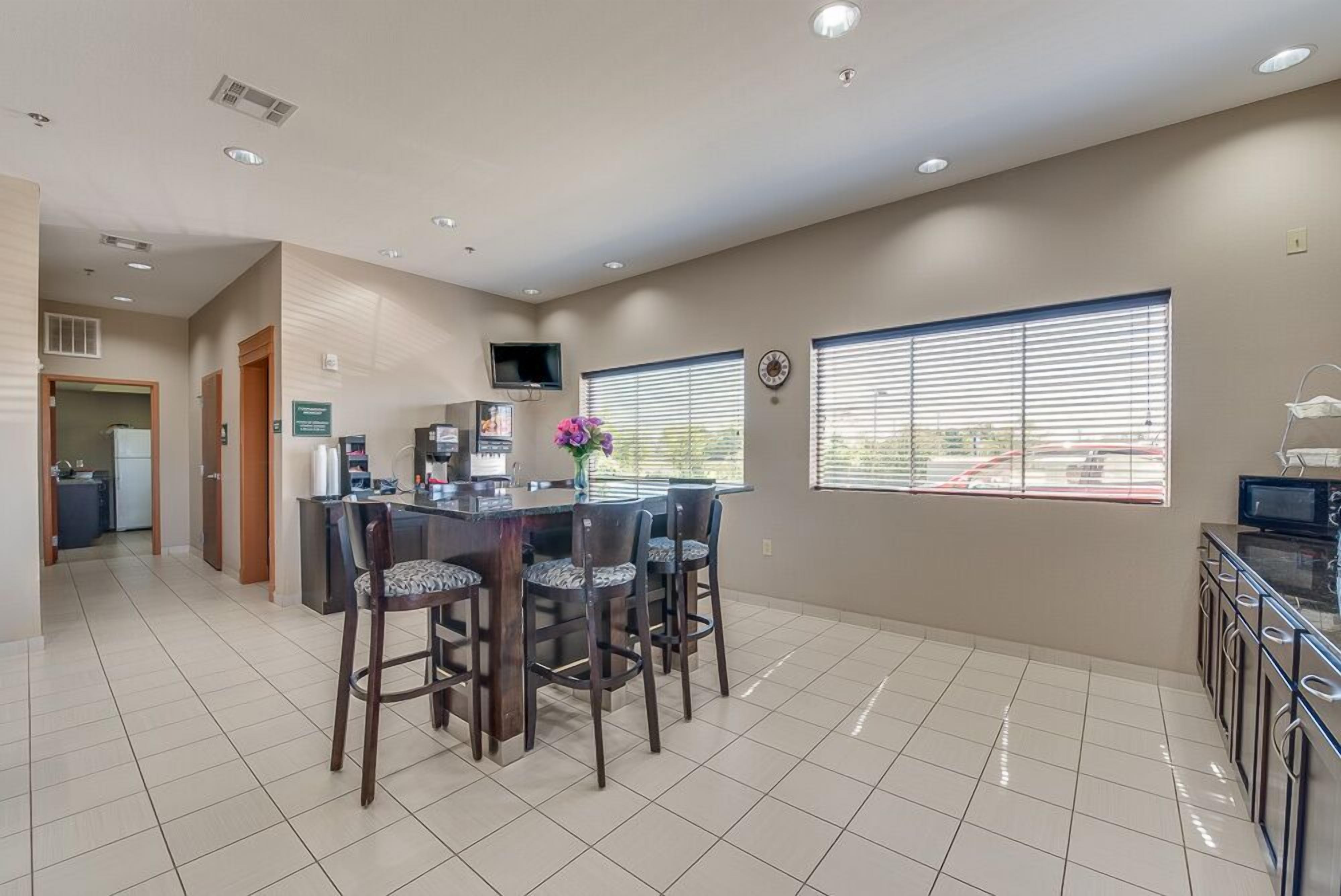 Gratis kontinental frukost varje dag 