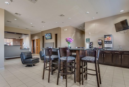 Free daily continental breakfast. Executive Inn and Suites Cushing