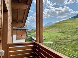 Pemandangan dari hartanah