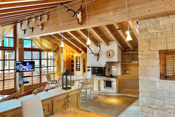Apartment, 3 Bedrooms, Balcony | Living area