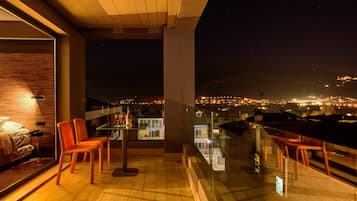 Executive Double Room, Lake View | Balcony view