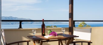 Malvasia Corner Studios