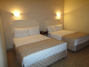 Standard Double Room, 2 Double Beds | Free WiFi - Hotel Boulevard del Mar (Boca del Rio)