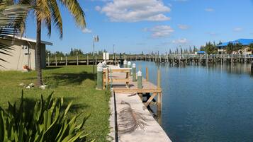 Dock