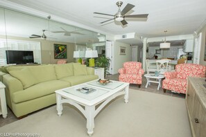 Standard Condo, 2 Bedrooms, Ocean View | Living room | TV