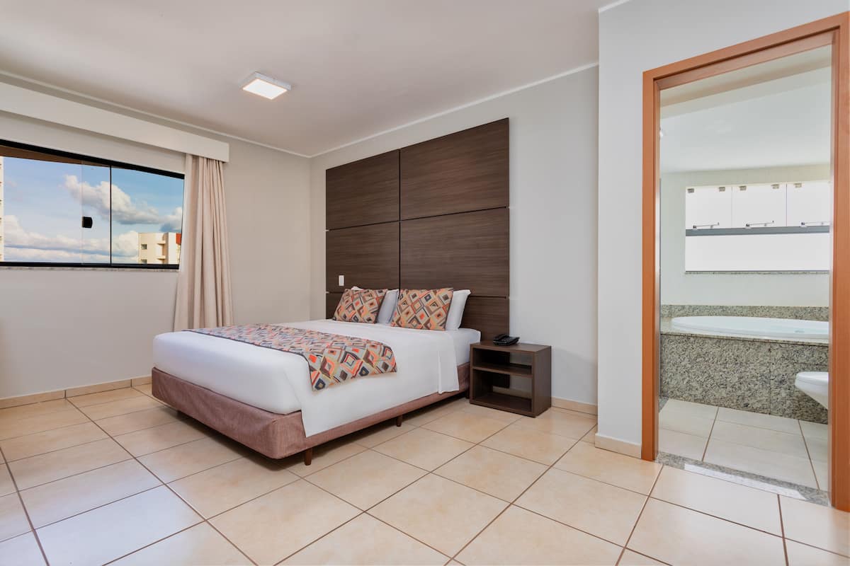 1 bedroom, minibar, in-room safe, blackout curtains