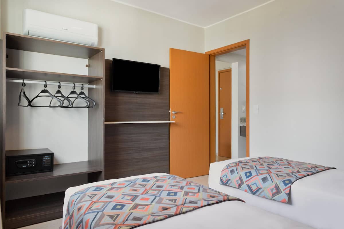 1 Schlafzimmer, Minibar, Zimmersafe, Verdunkelungsvorhänge