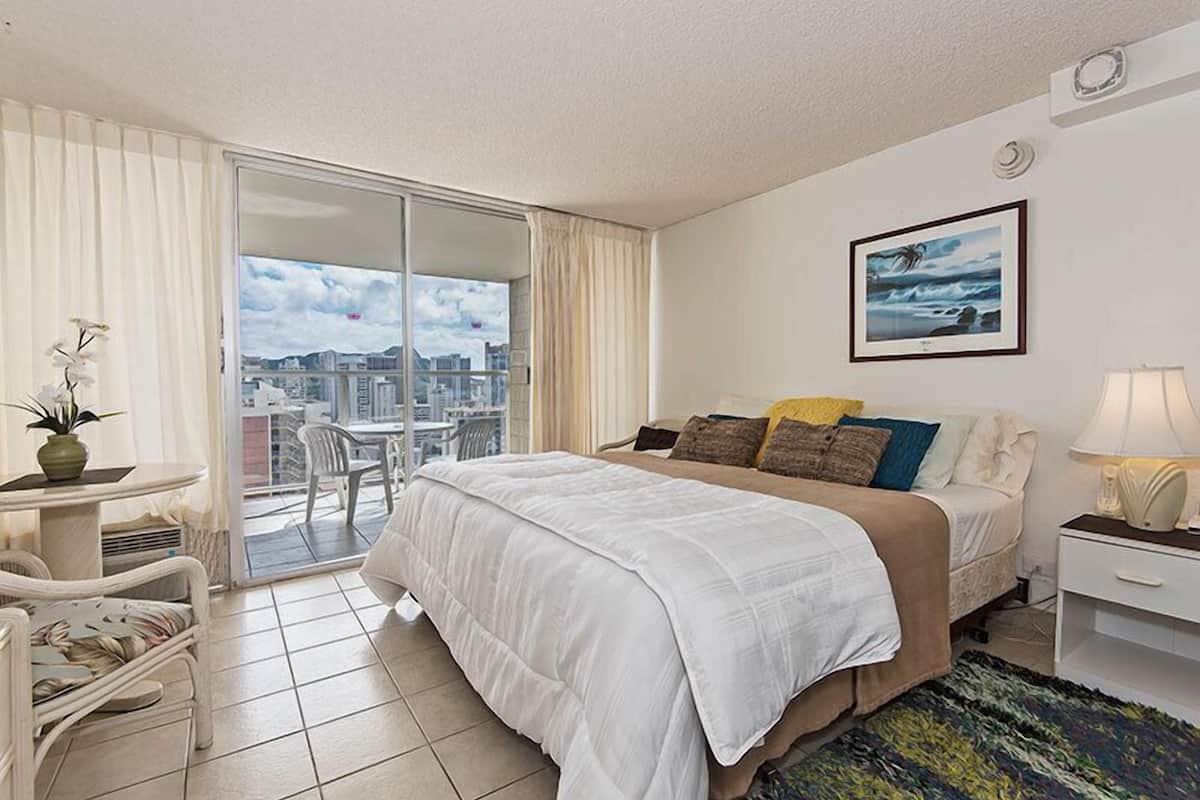 Romantic Studio, 1 King Bed, Ocean View, Sea Facing | Living area | Flat-screen TV