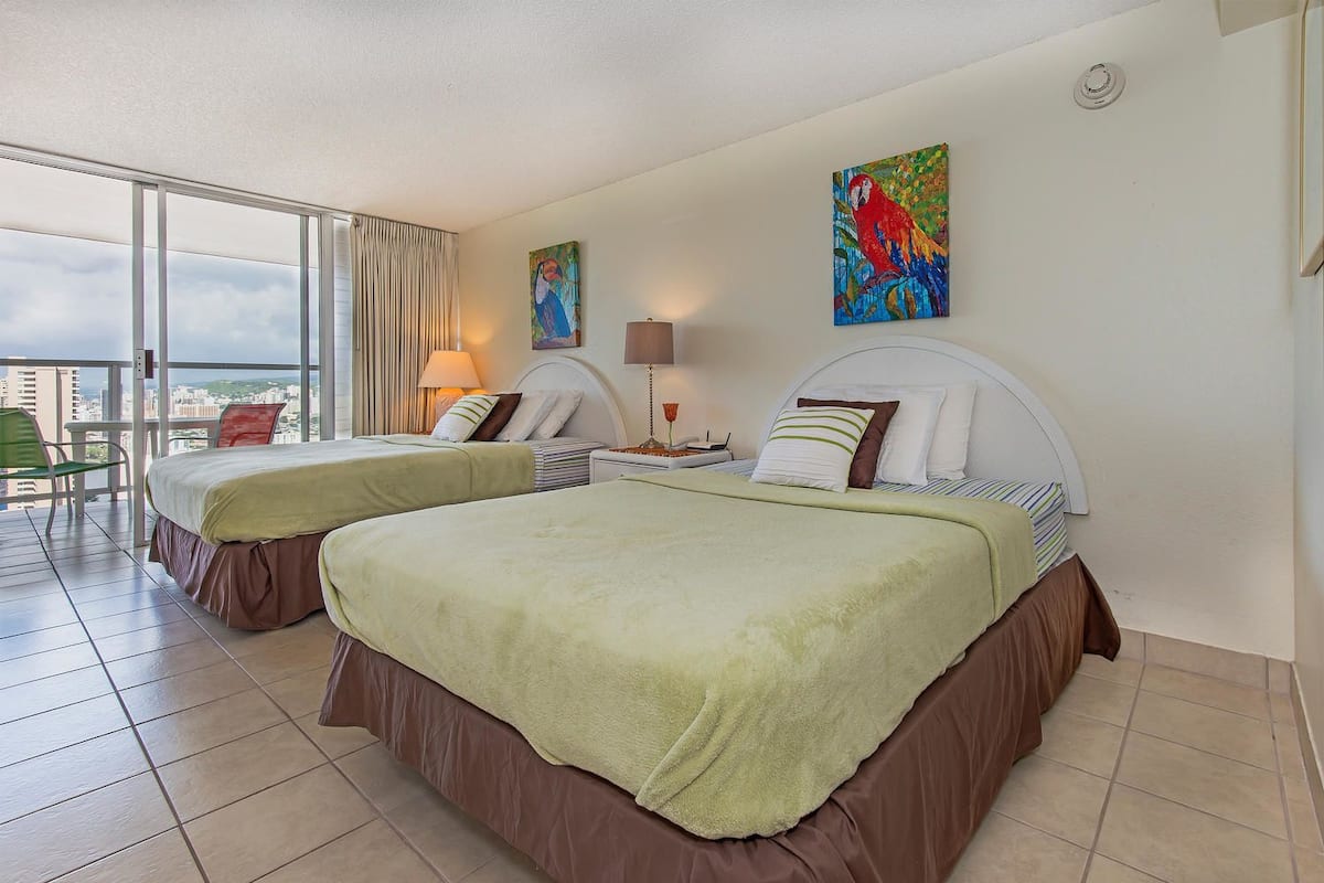 Studio (Ocean, Sunset) | In-room safe, desk, iron/ironing board, free WiFi