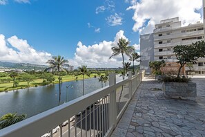 View from property - Island Colony by Hawaii Ocean Club (Honolulu)