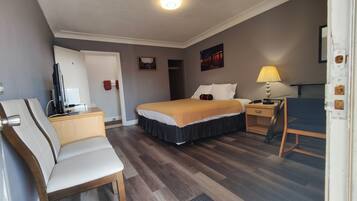 Signature kamer, 1 kingsize bed, niet-roken | Een bureau, gratis wifi