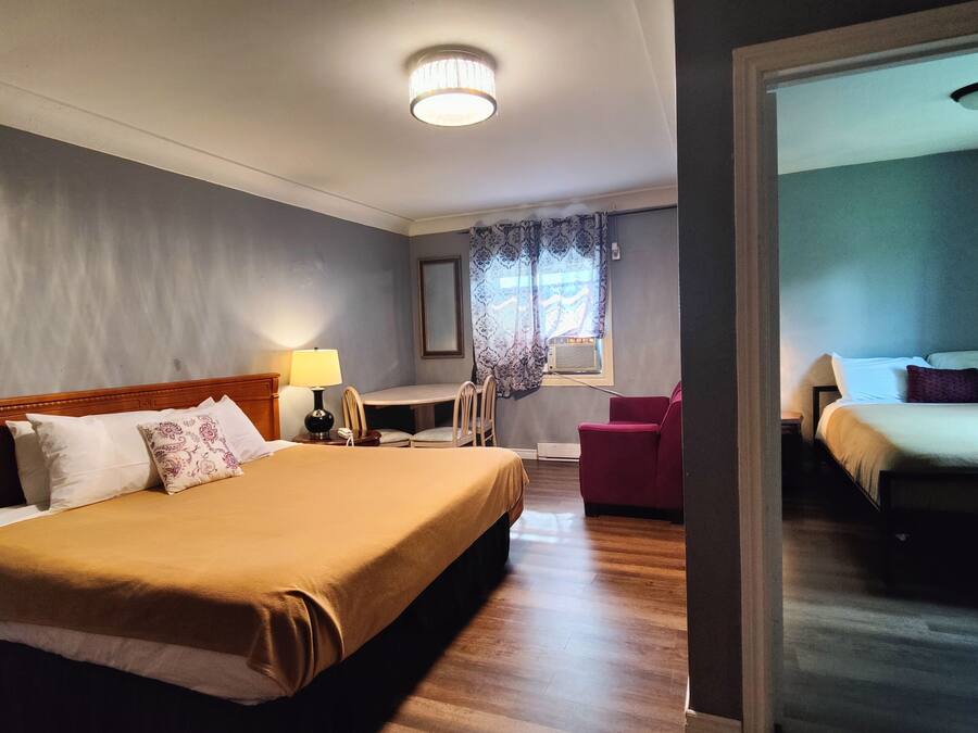 Chambre Familiale, 2 lits doubles, non-fumeur