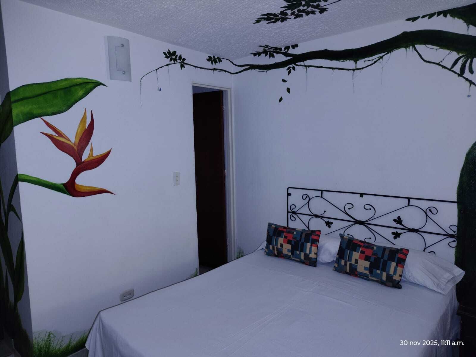 Chambre Double | Literie hypoallergénique, Wi-Fi gratuit, draps fournis