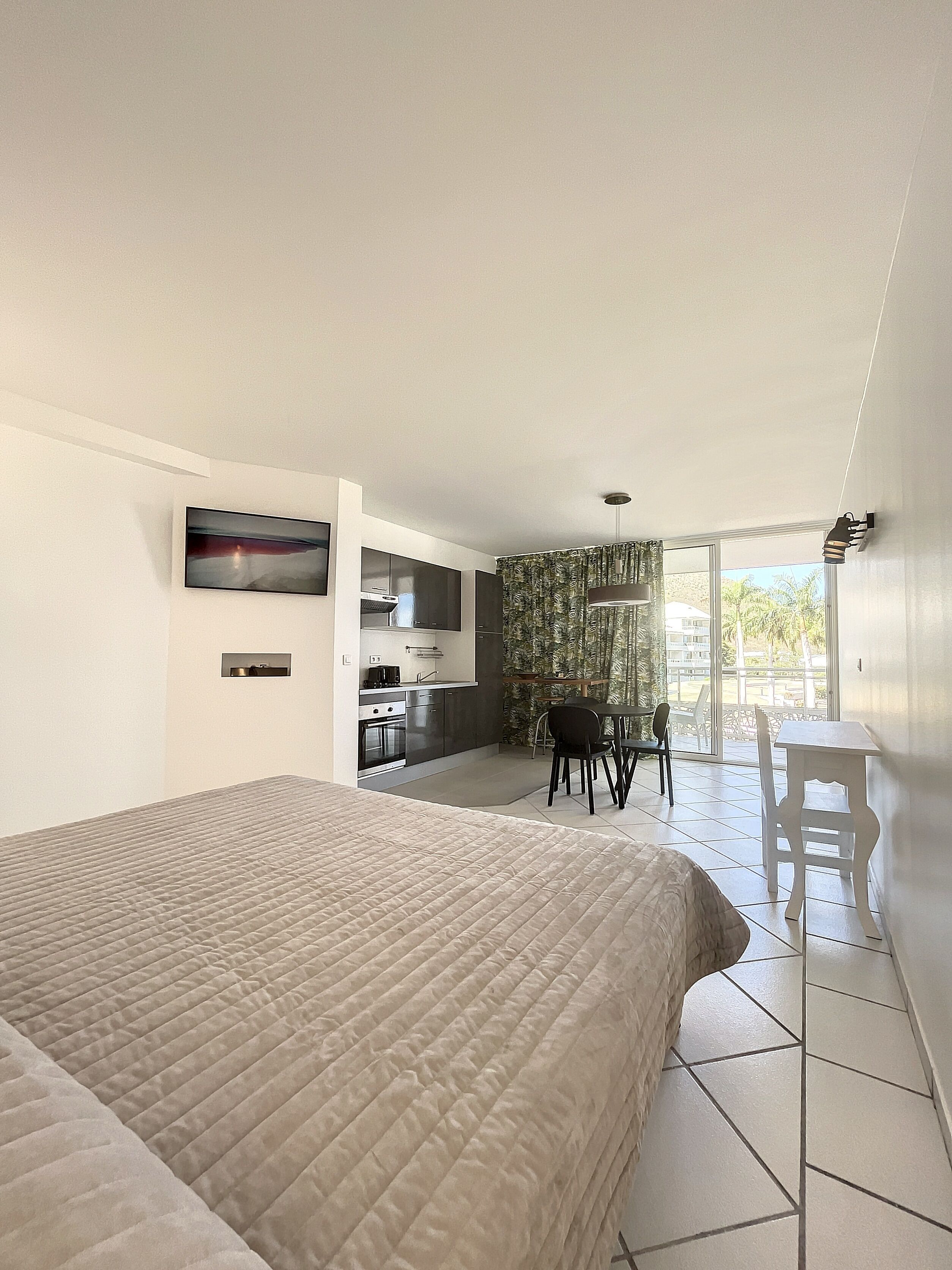 Studio, quang cảnh biển | Bộ đồ giường cao cấp, két bảo mật tại phòng, trang trí khác biệt 