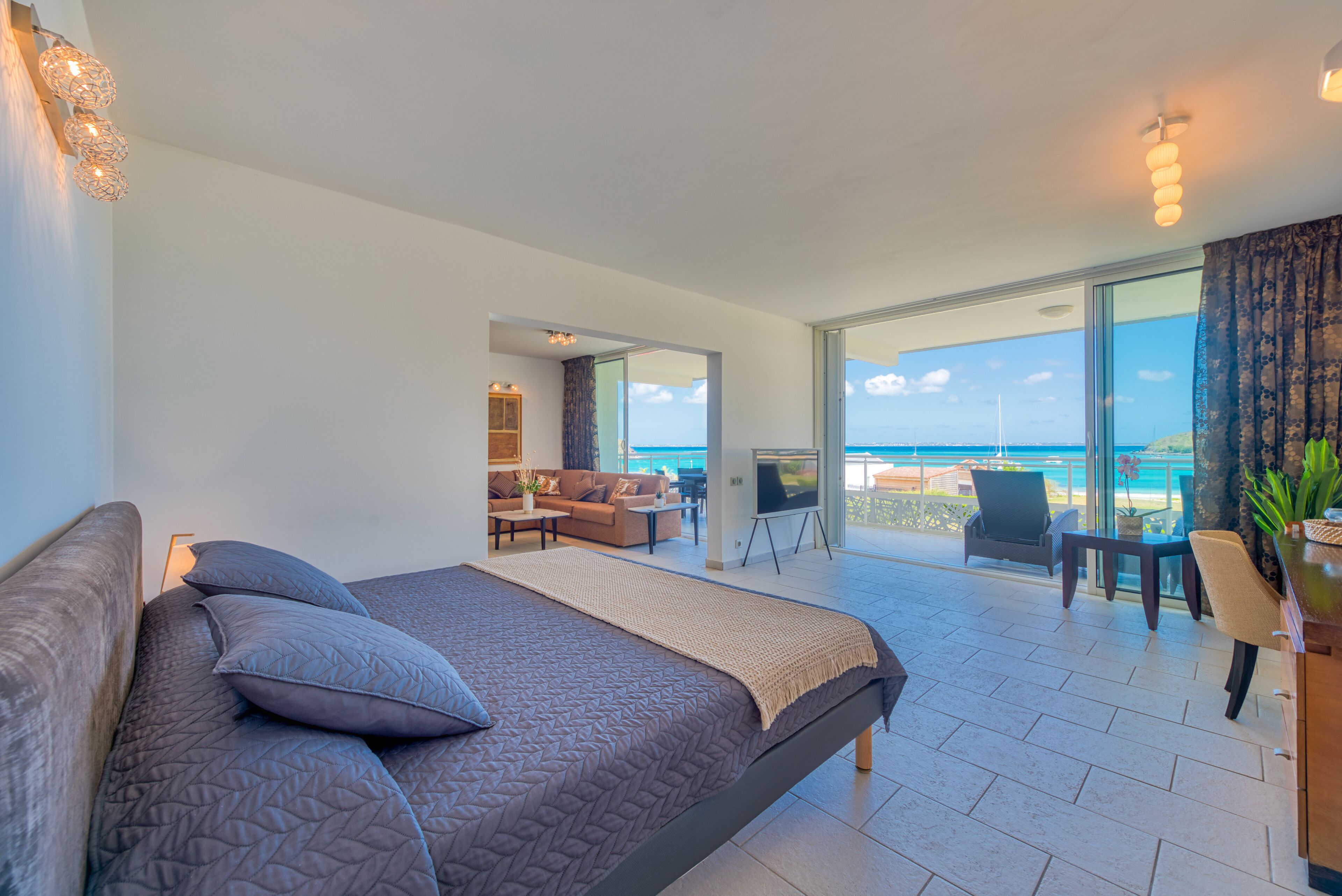 premium suite, 1 bedroom, kitchen, ocean view | 1 bedroom, premium bedding, in-room safe, individually decorated
