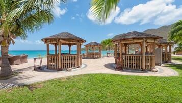 Se sirven desayunos, comidas y cocina local