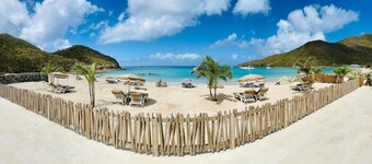 Le Domaine Anse Marcel Beach Resort