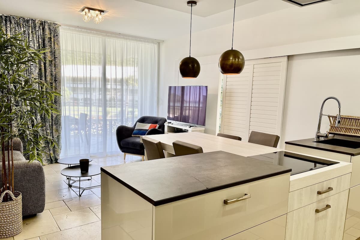 Appartement | Literie de qualité, coffre-fort, décor unique, ameublement unique