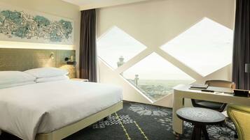 Deluxe Room, 1 King Bed (Airport View) | View from room