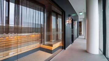 Sauna, Whirlpool, Dampfbad, Massageanwendungen