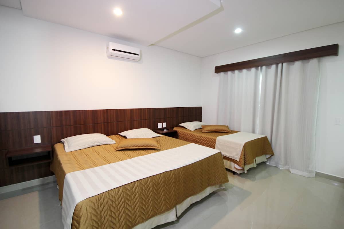 1 chambre, minibar, draps fournis