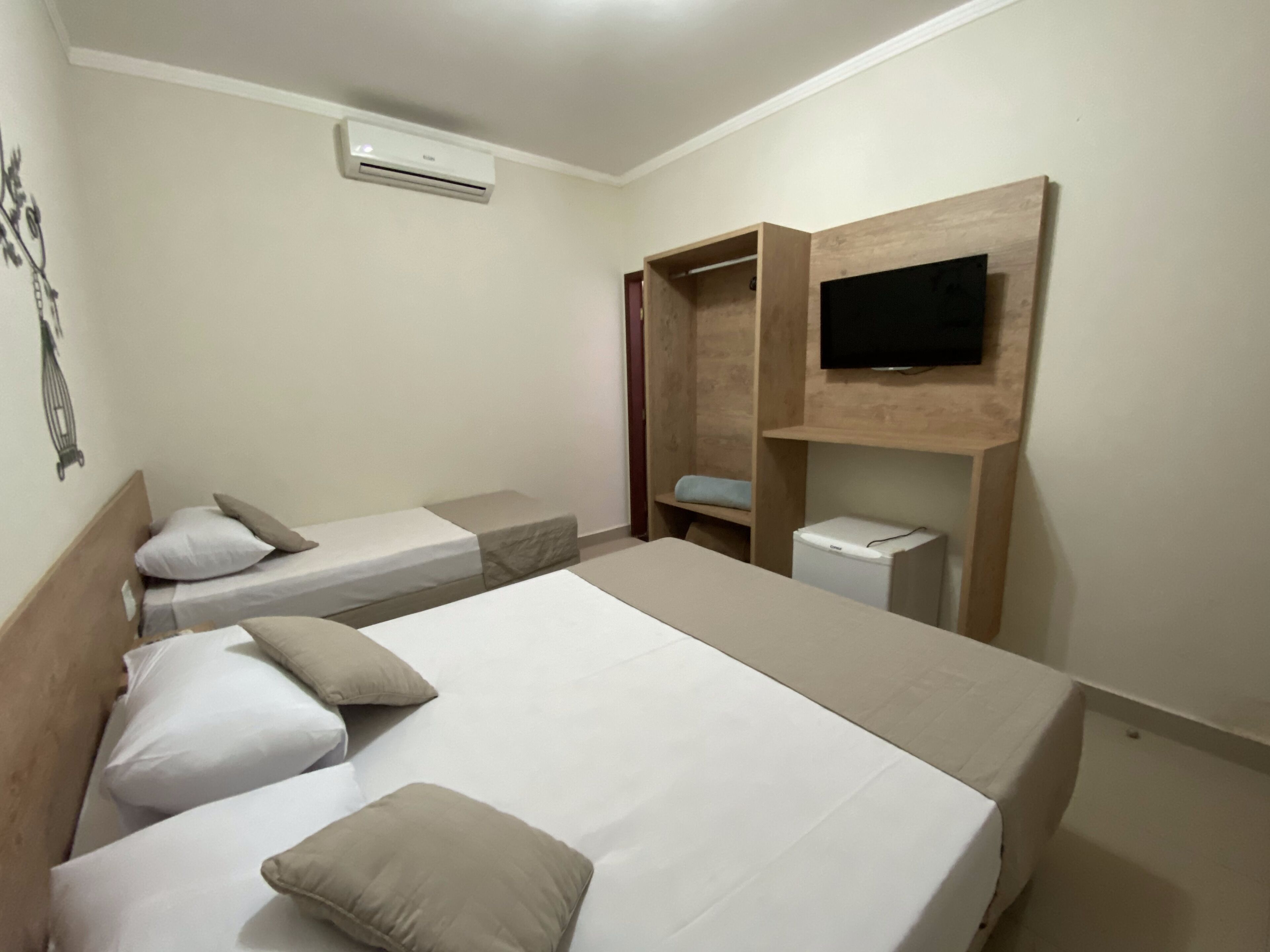 Habitación Deluxe | Minibar, ropa de cama y acceso para silla de ruedas 