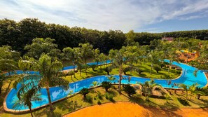 5 outdoor pools, open 10:00 AM to 6:00 PM, pool umbrellas, pool loungers - Hotel Dolce Dulce (Olímpia)