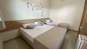 Quarto luxo | Frigobar, roupa de cama, acesso para cadeiras de rodas