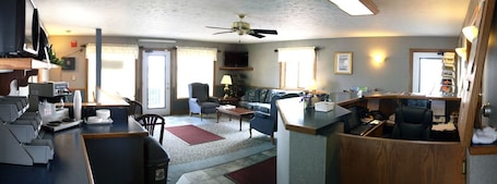 Check-in/check-out kiosk