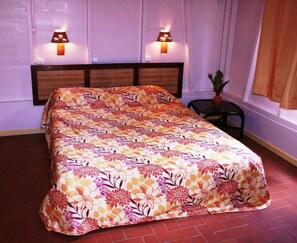 1 kamar tidur, brankas, setrika/meja setrika, dan Wi-Fi gratis