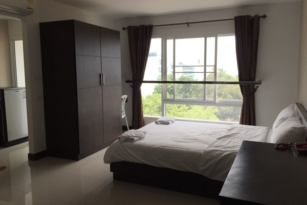 Studio | Desk, free WiFi, bed sheets