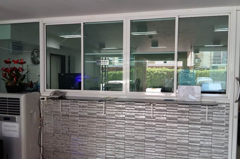 Say Hi Residences