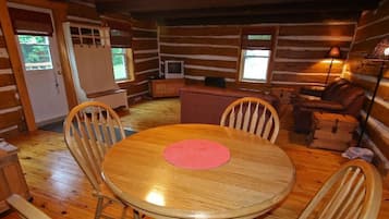 Maison, 1 chambre | Repas dans la chambre
