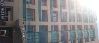 Crown Port View Hotel