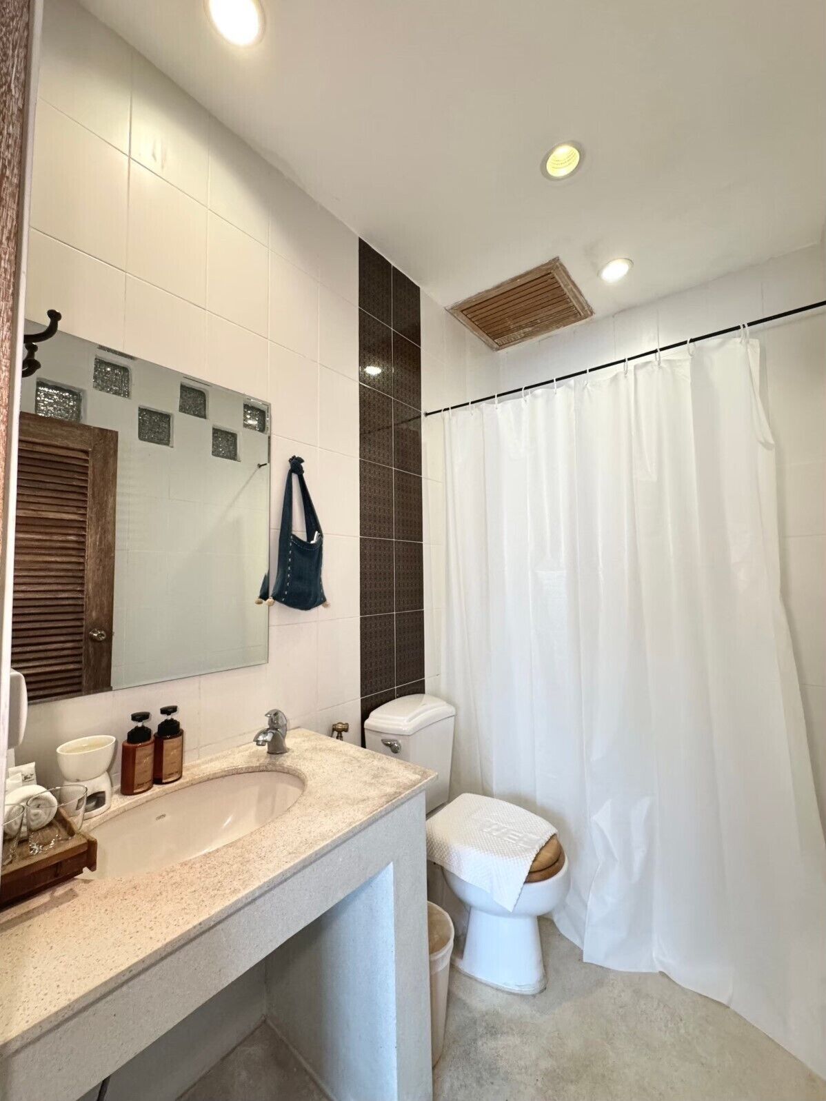 ecomony queen room only | bathroom | shower, free toiletries, hair dryer, bathrobes