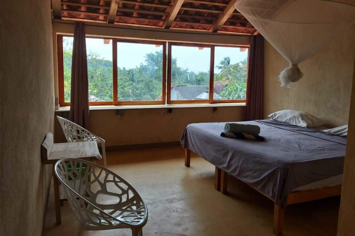 In-room safe, blackout curtains, free WiFi, bed sheets