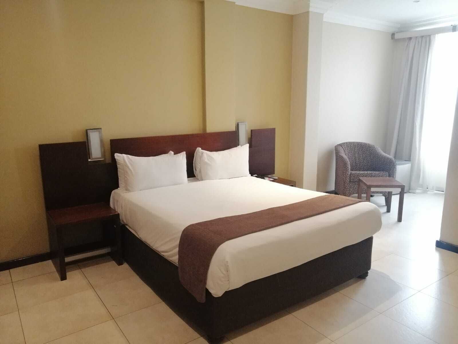 In-room safe, desk, iron/ironing board, free WiFi