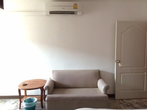 Double Room | Free WiFi, bed sheets - Asia Residence 14 Bangkapi (Bangkok)