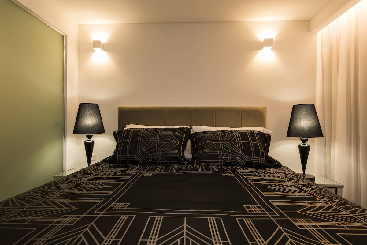 Deluxe kamer, 1 kingsize bed | Luxe beddengoed, een minibar met enkele gratis items