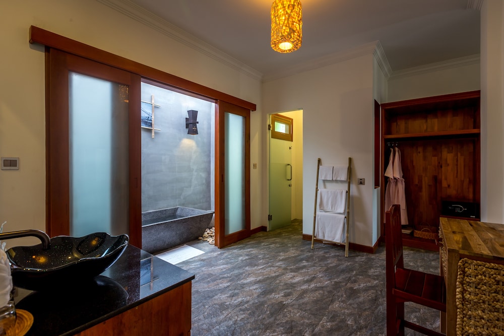 Angkor Riviera Hotel by null