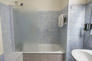 Articles de toilette gratuits, serviettes fournies