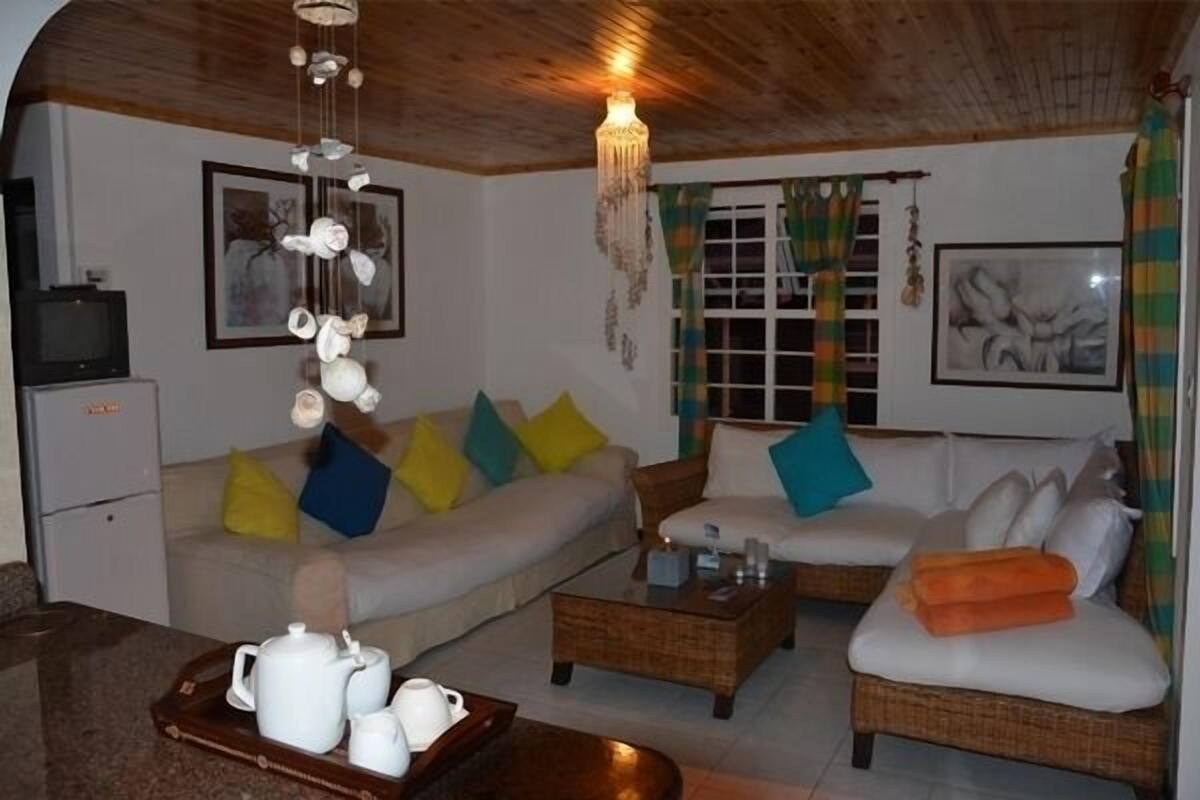 Chalet, 2 Bedrooms | Living area | Plasma TV