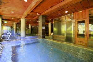 桧木风吕 | 浴室 | 淋浴/盆浴组合、按摩浴缸、免费洗浴用品、吹风机