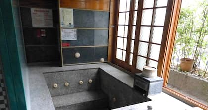 Full Moon Spa