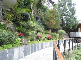 숙박 시설 구내