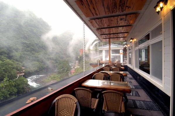 Breakfast and dinner served, Chinese cuisine - Sun Moon Bed & Breakfast (New Taipei City)