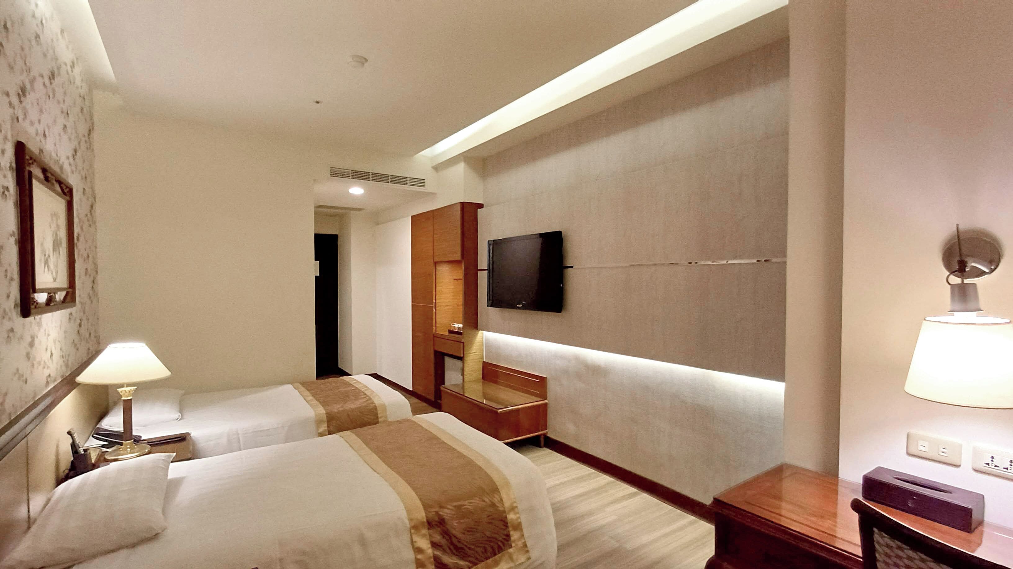 Economy Twin Room | Premium bedding, in-room safe, desk, soundproofing