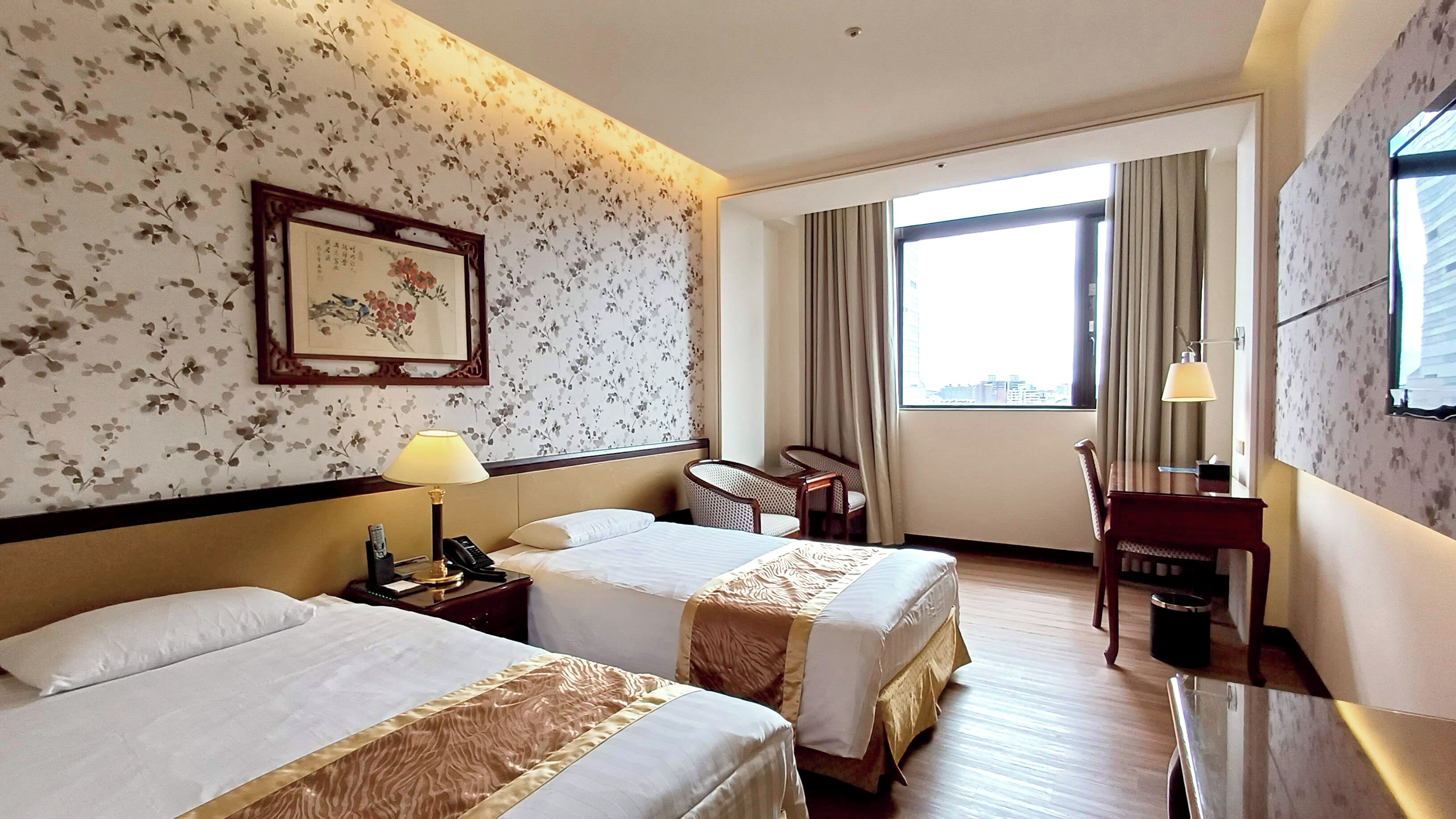 basic twin room | premium bedding, in-room safe, desk, soundproofing