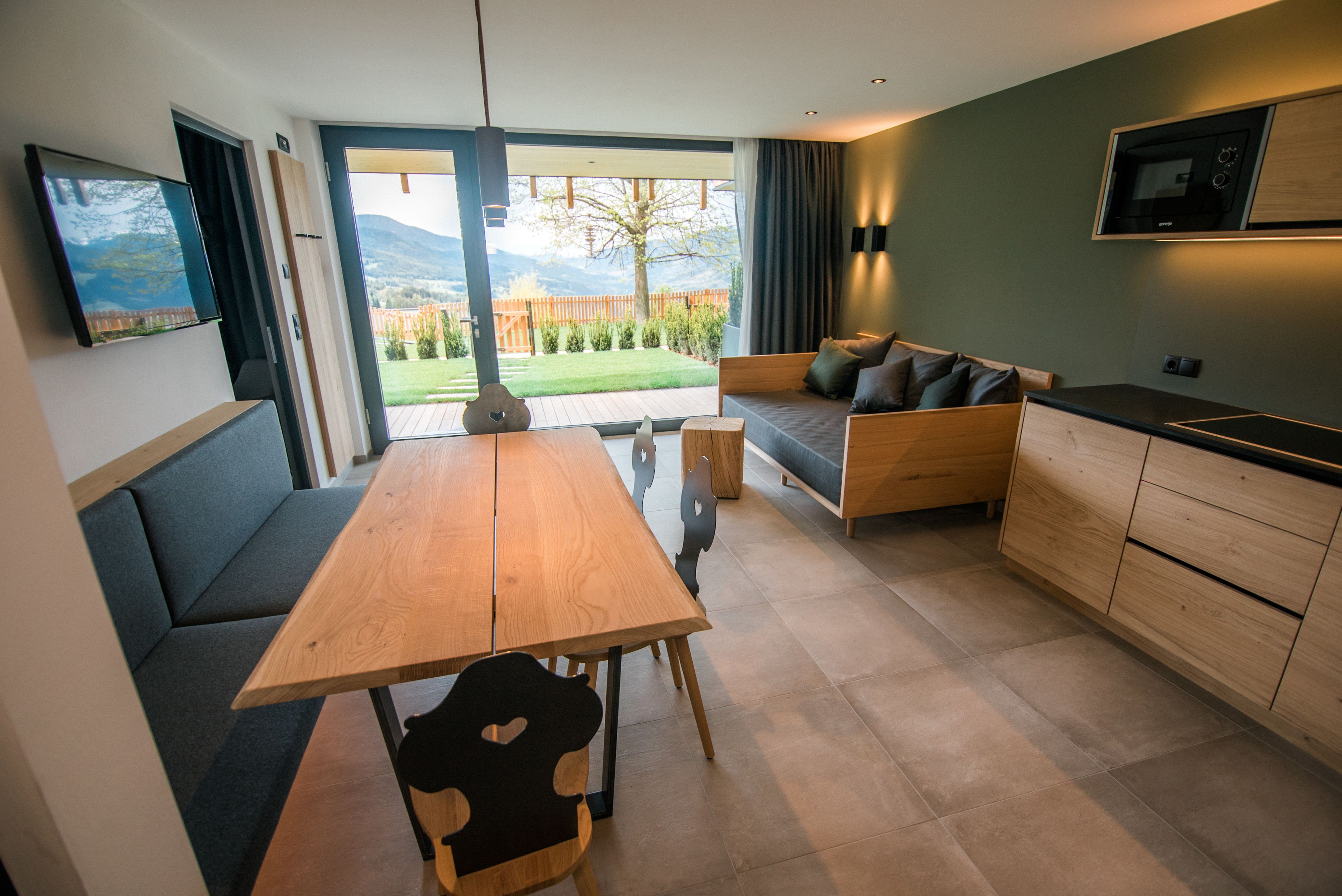 Exclusive Suite, 2 Bedrooms, 2 Bathrooms, Valley View | Living area