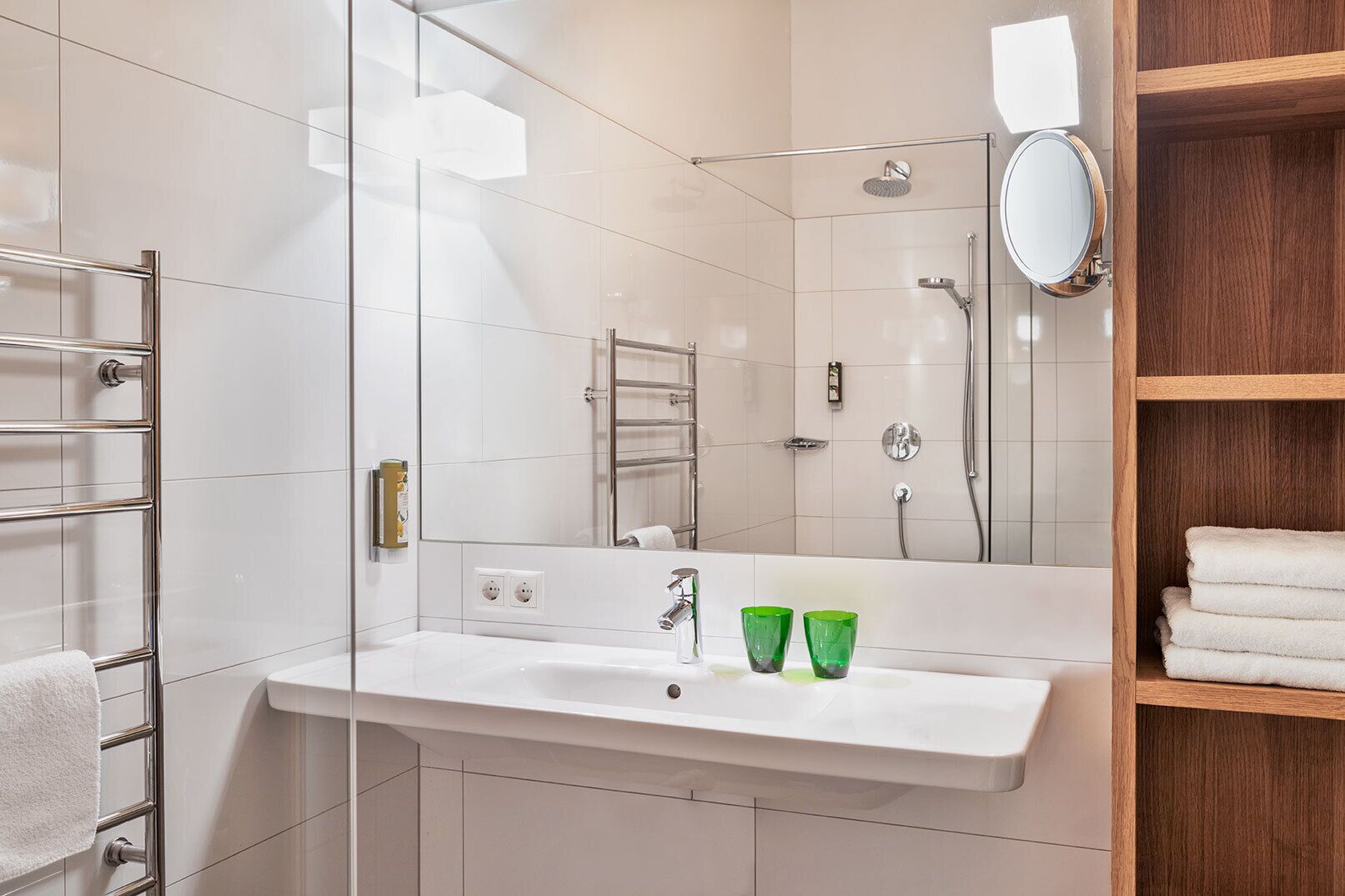 apartment, kitchenette (ahornspitz / add. final cleaning fee 25 eur) | bathroom sink
